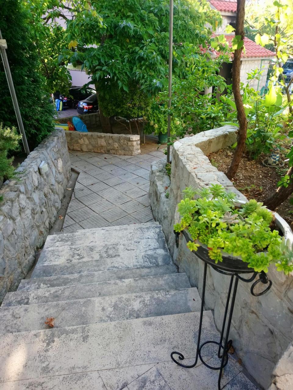 Guesthouse Mario&Marina Макарска Экстерьер фото